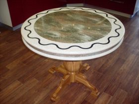 Сборка круглого стола в Старом Осколе